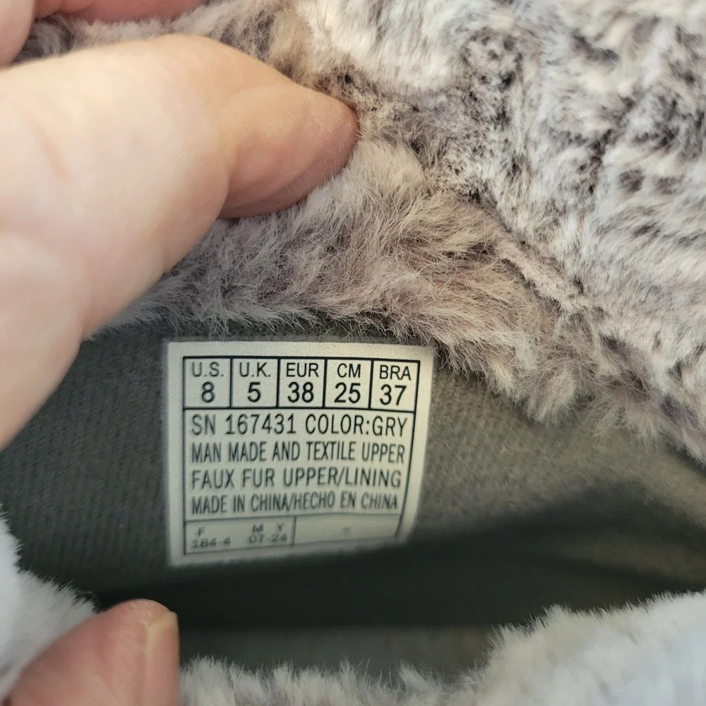 Skechers Trego Stormie Ankle Boot Grey Womens Size 8 Faux Fur Trim EUC
